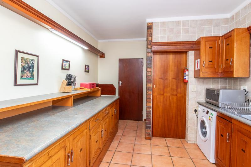 4 Bedroom Property for Sale in Bergvliet Western Cape